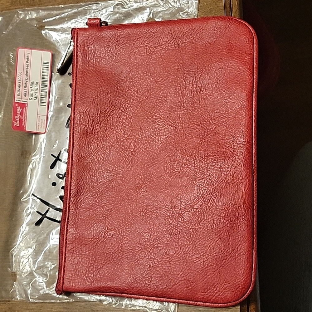 Thirty One Rubie Mini NWT